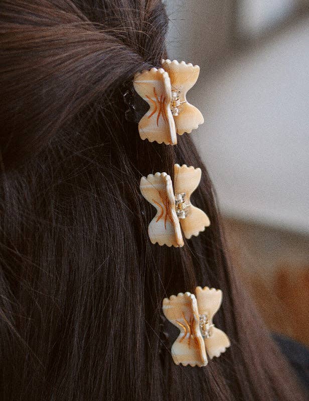 Farfalle-Nudel Mini-Hair-Clip von Joanna Behar