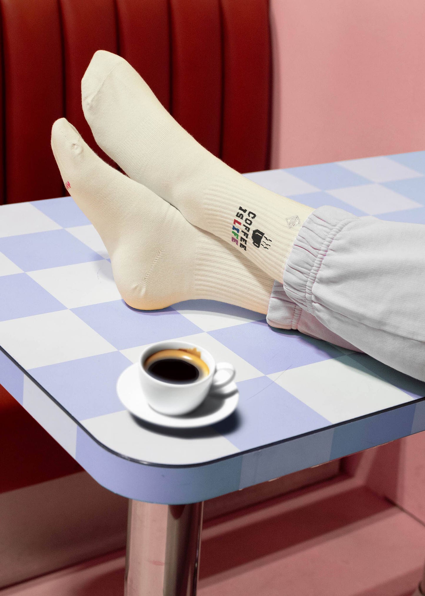Coffee is life - Tennis Socken von J. Clay