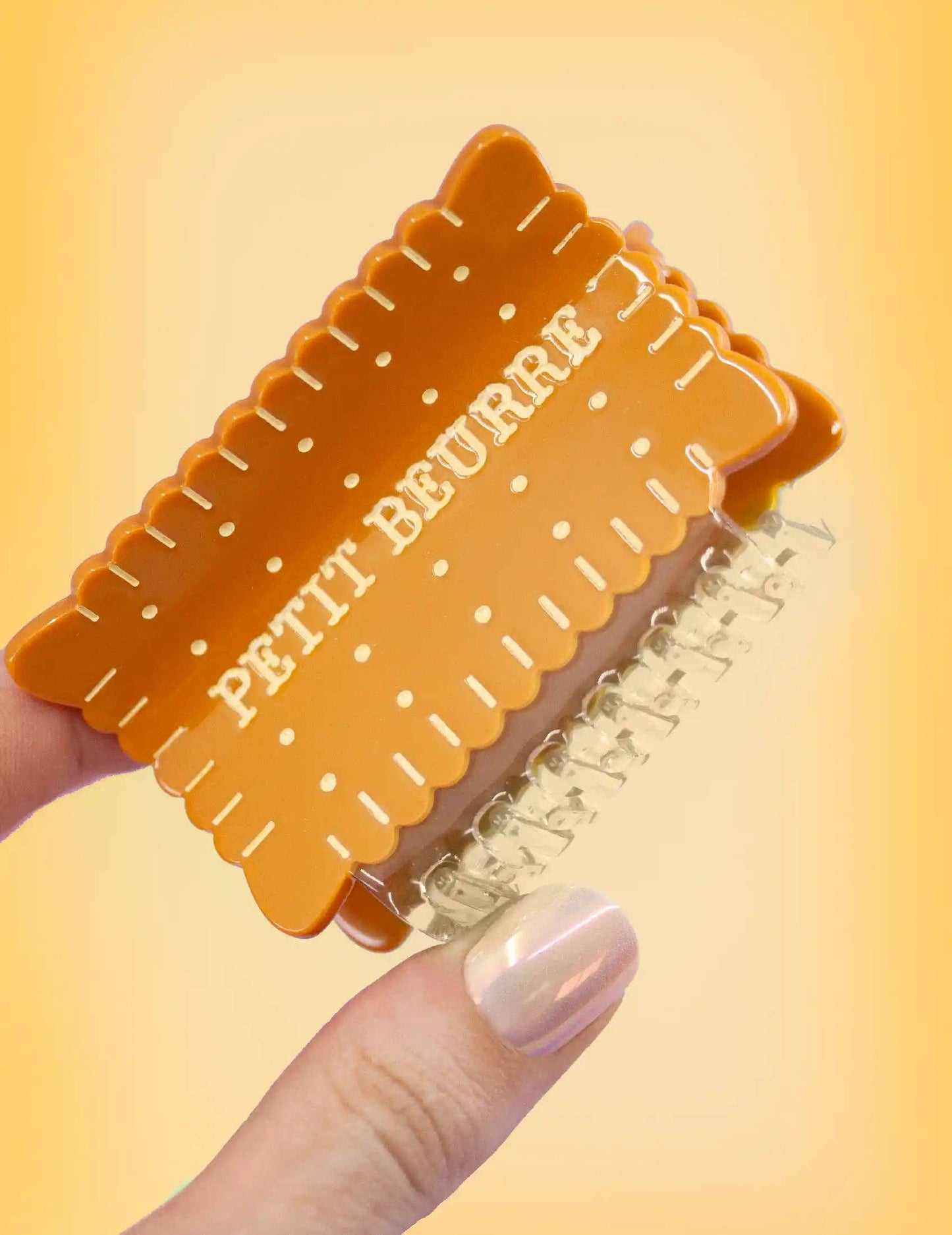 Petit beurre Butterkeks Hair-Clip von Joanna Behar