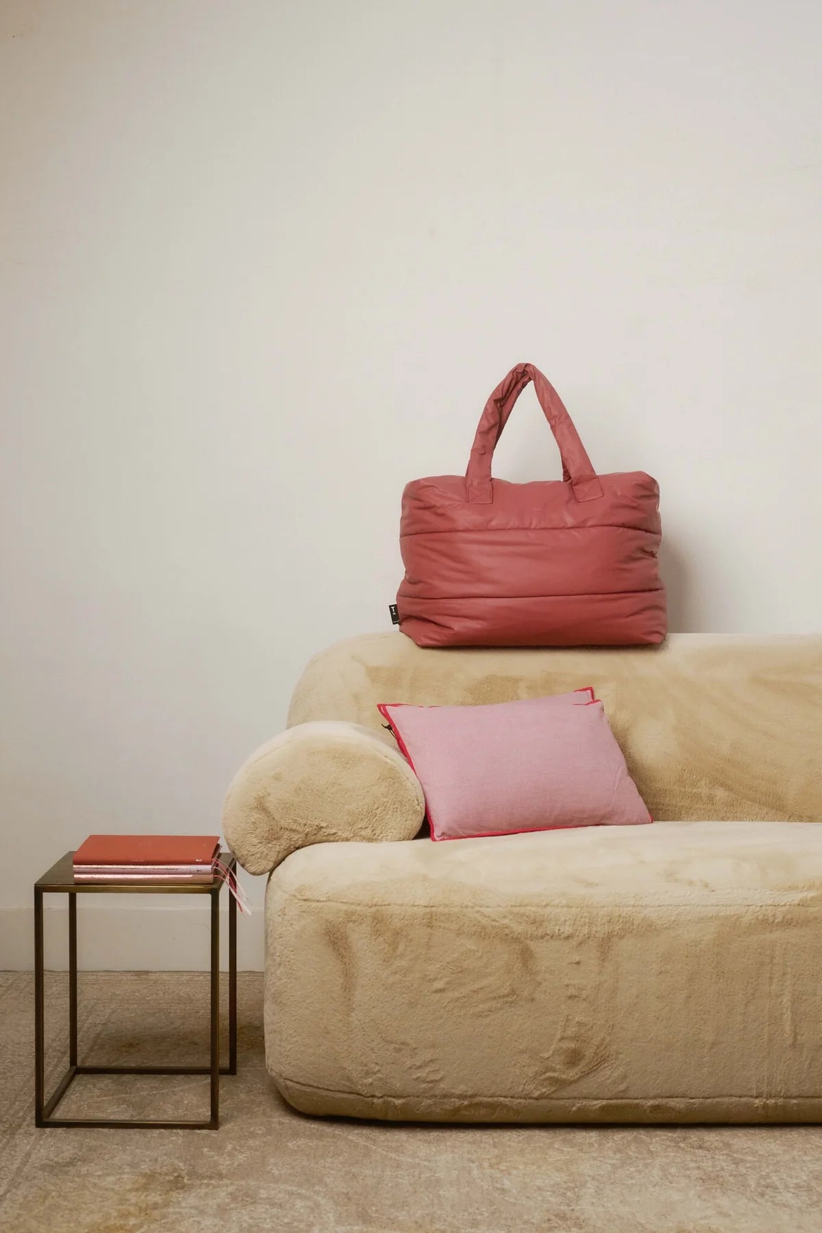 Camill Puffy Bag Weekender Red Wood von Tinne & Mia
