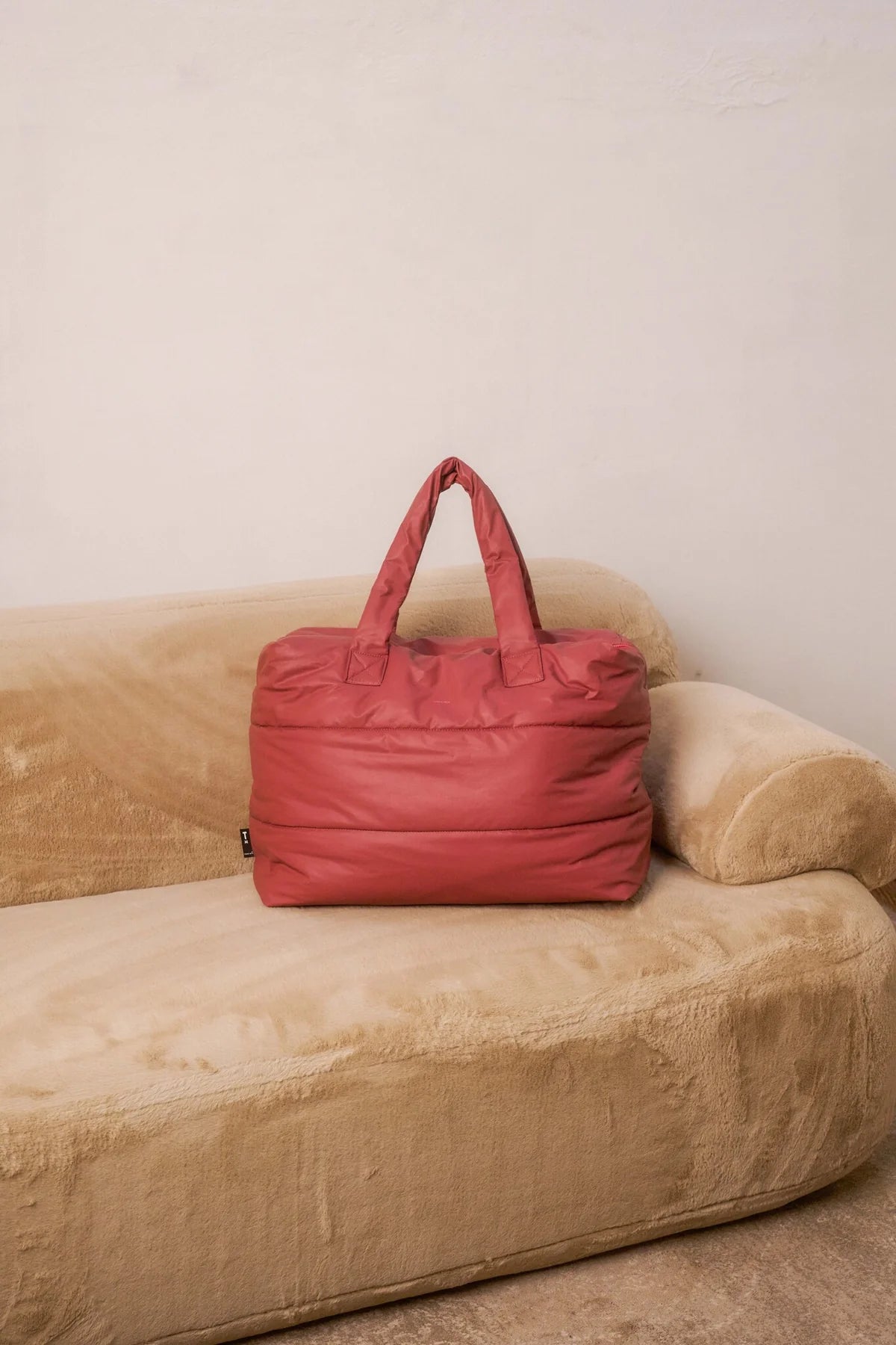 Camill Puffy Bag Weekender Red Wood von Tinne & Mia