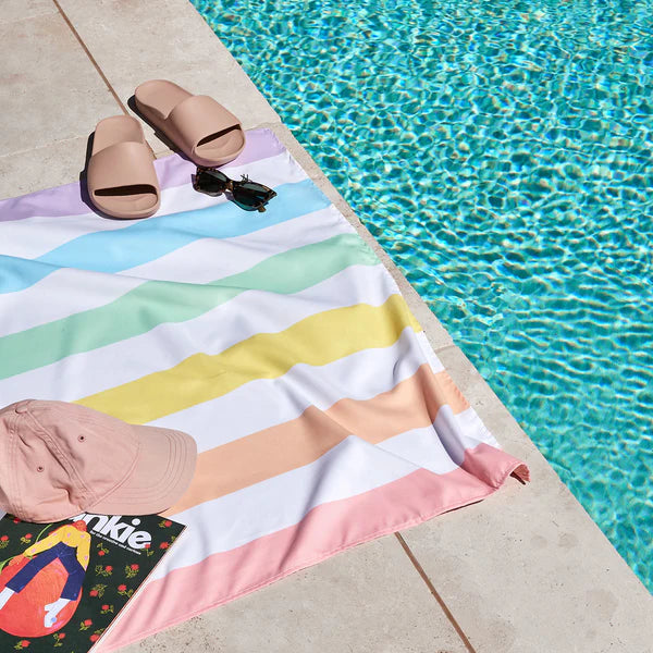 Dock & Bay Beach Towel Unicorn Waves - verschiedene Größen