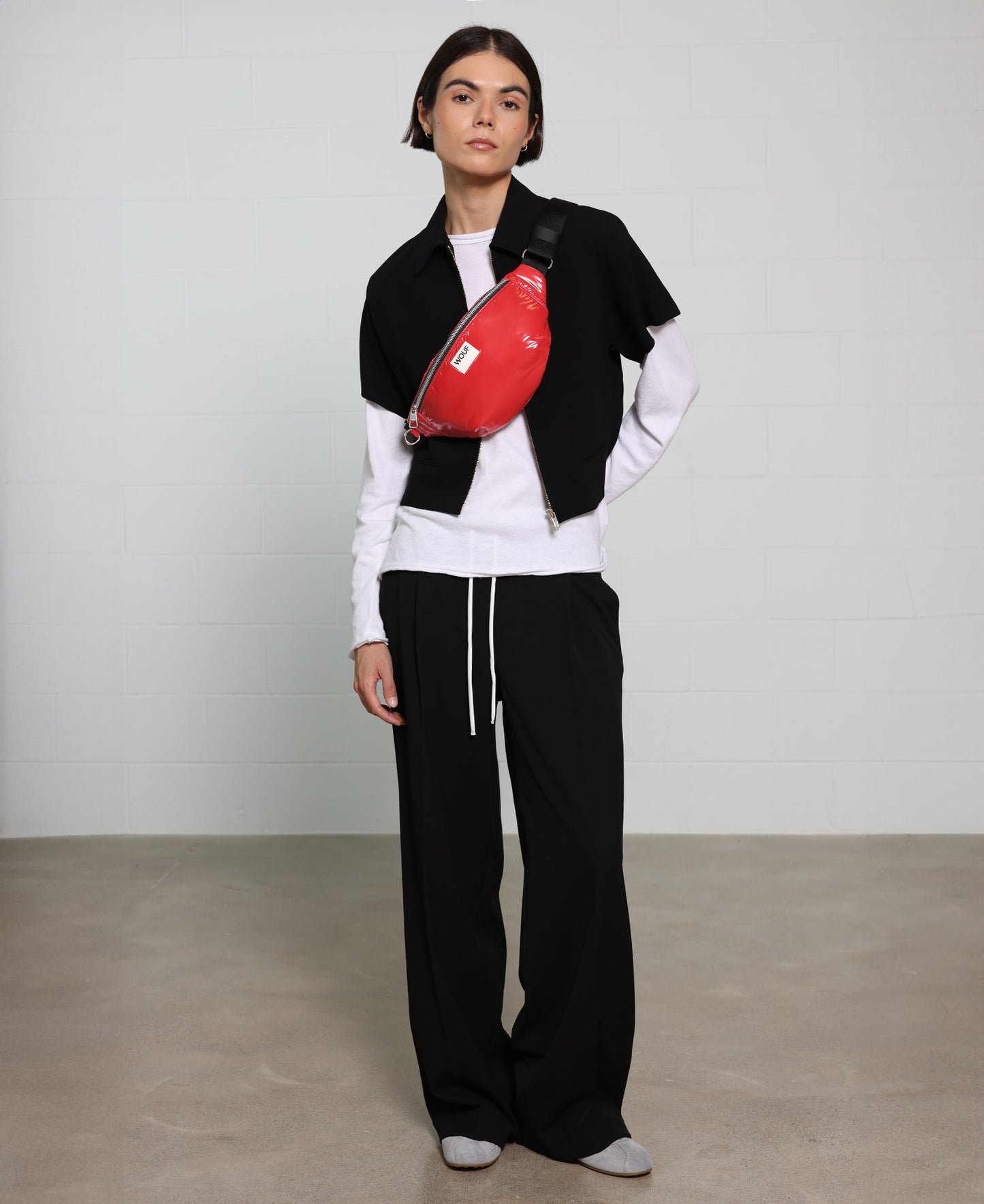WOUF Glossy Cherry Waist Bag rot