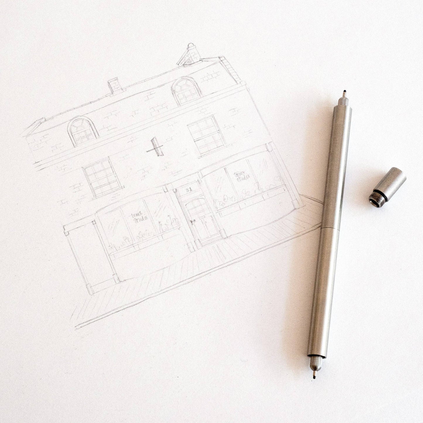 Tom's Studio Lumos Edelstahl: Sonderedition