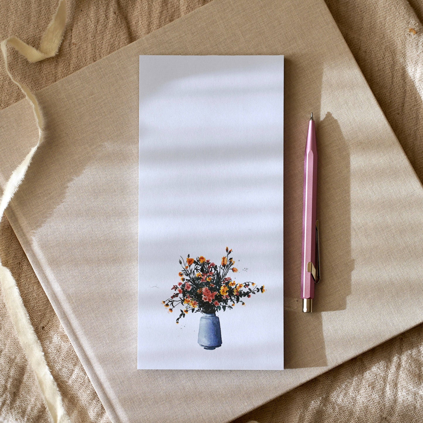 Notizblock Blue flower Vase von Leo La Douce