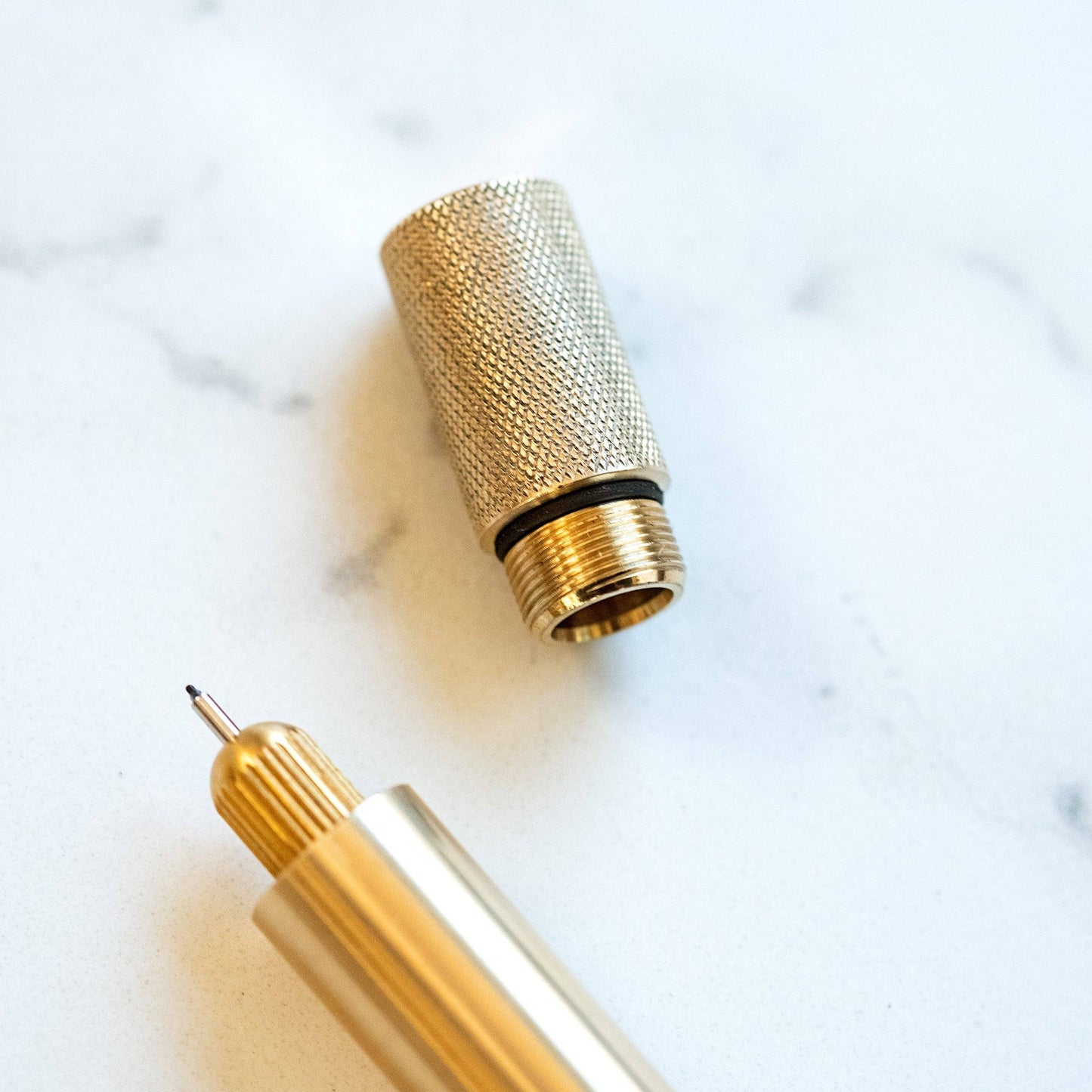 Tom's Studio Lumos Brass: Sonderausgabe