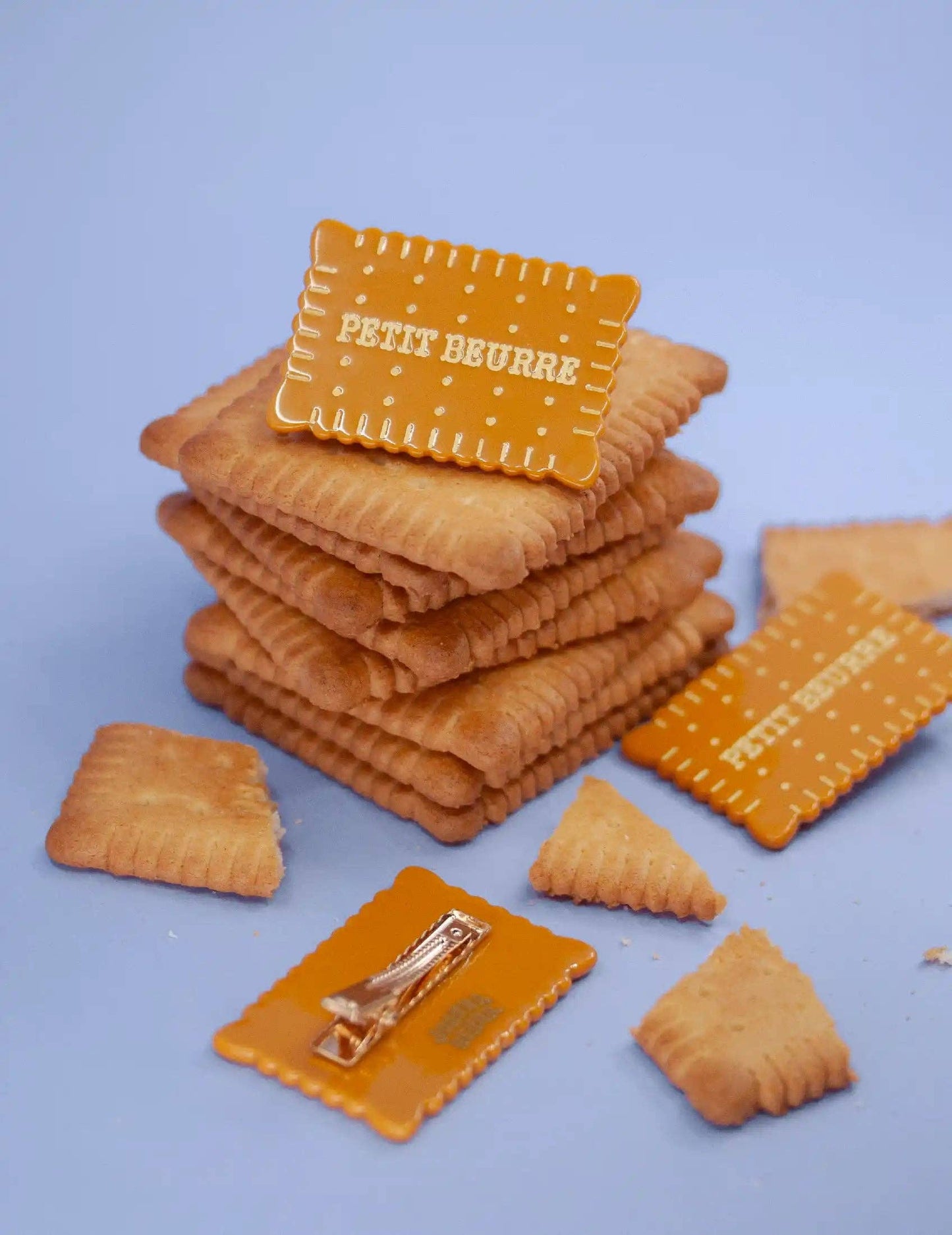 Petit Beurre Butterkeks Barrette Clip von Joanna Behar