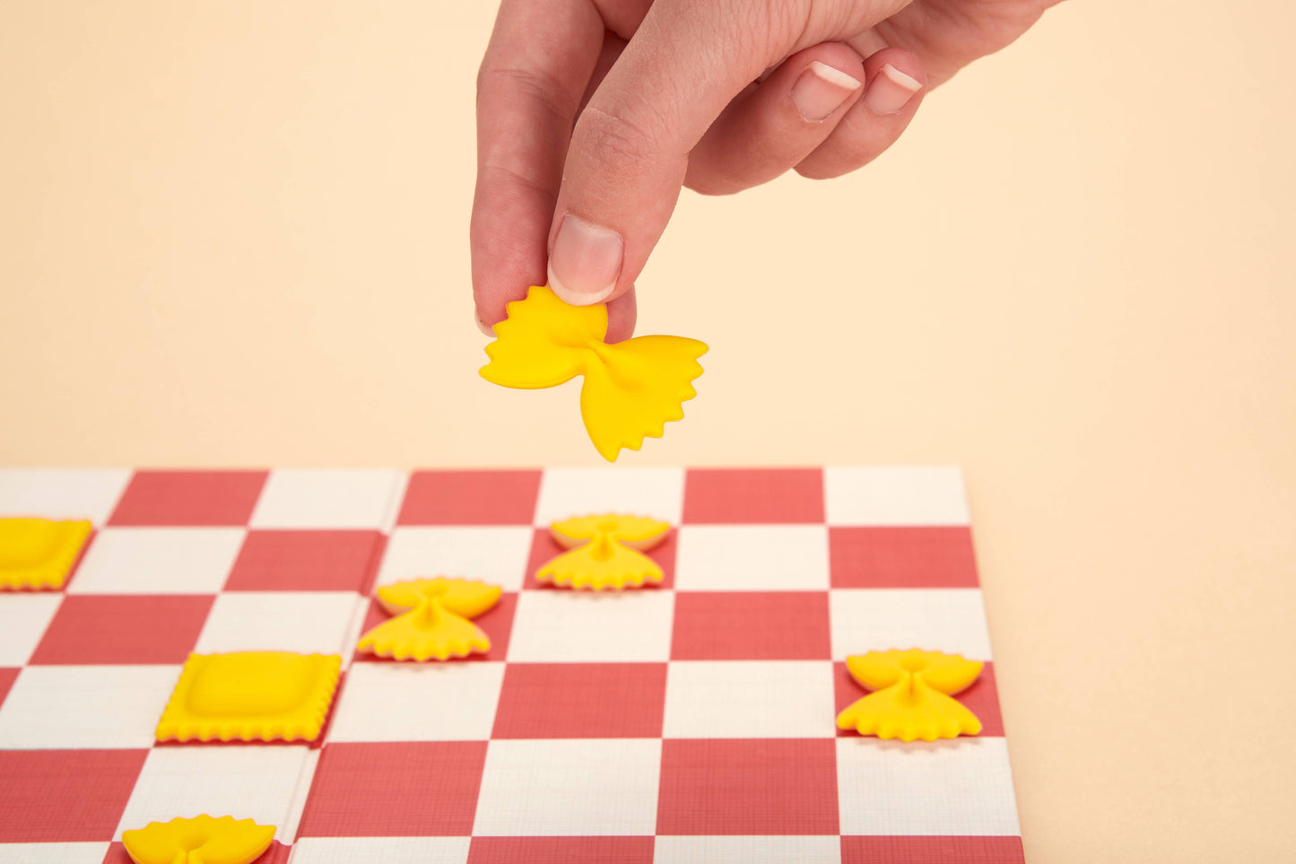 Brettspiel Checkeroli - Balvi