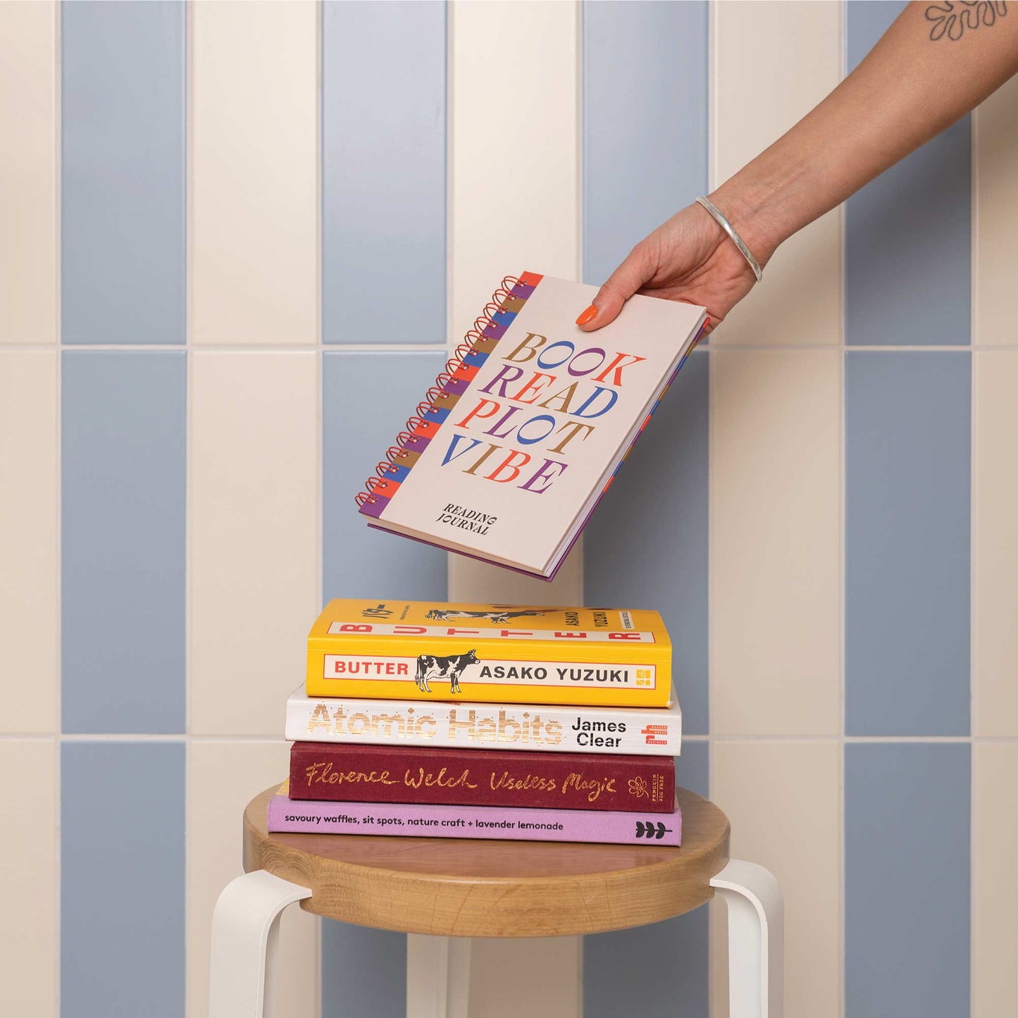 Reading Journal Plot Vibe - Lesetagebuch A5 Hardcover/Spiral - Good Tuesday