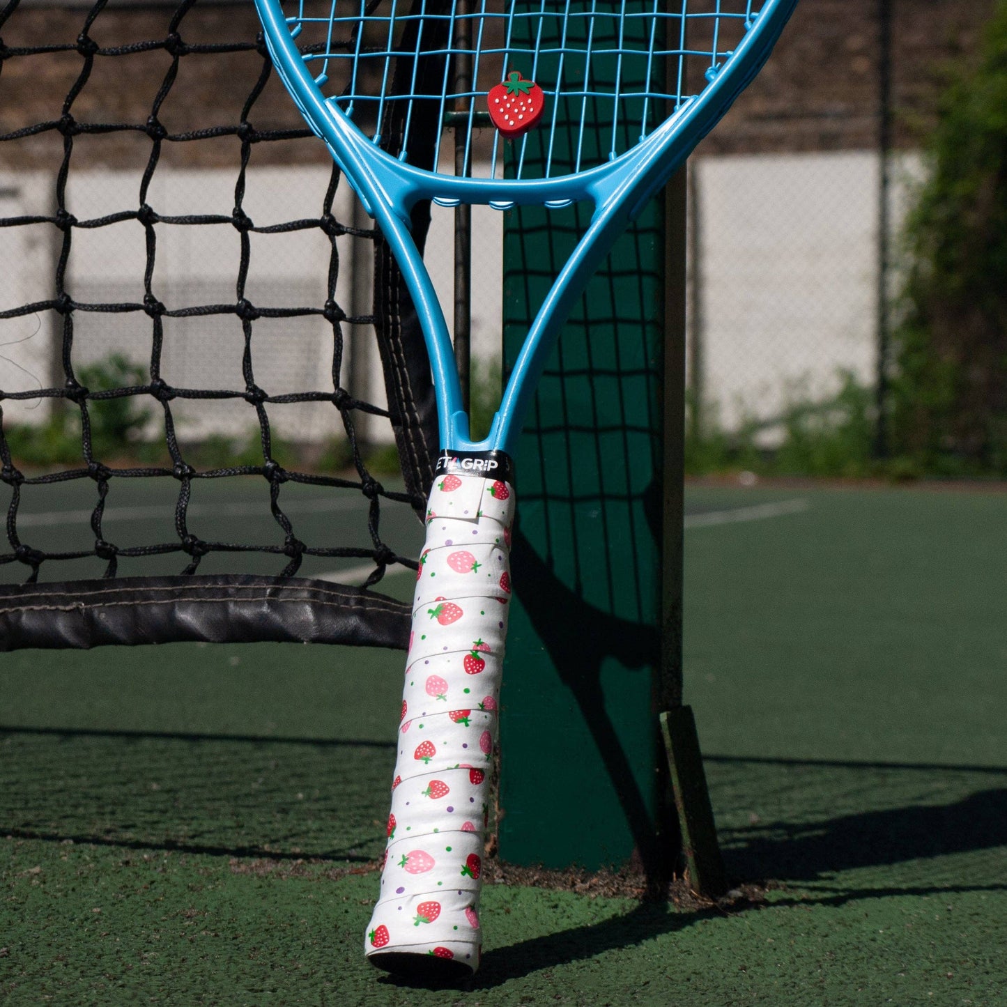 Get A Grip Club - Dämpfer Tennisschläger Erdbeeren & Sahne