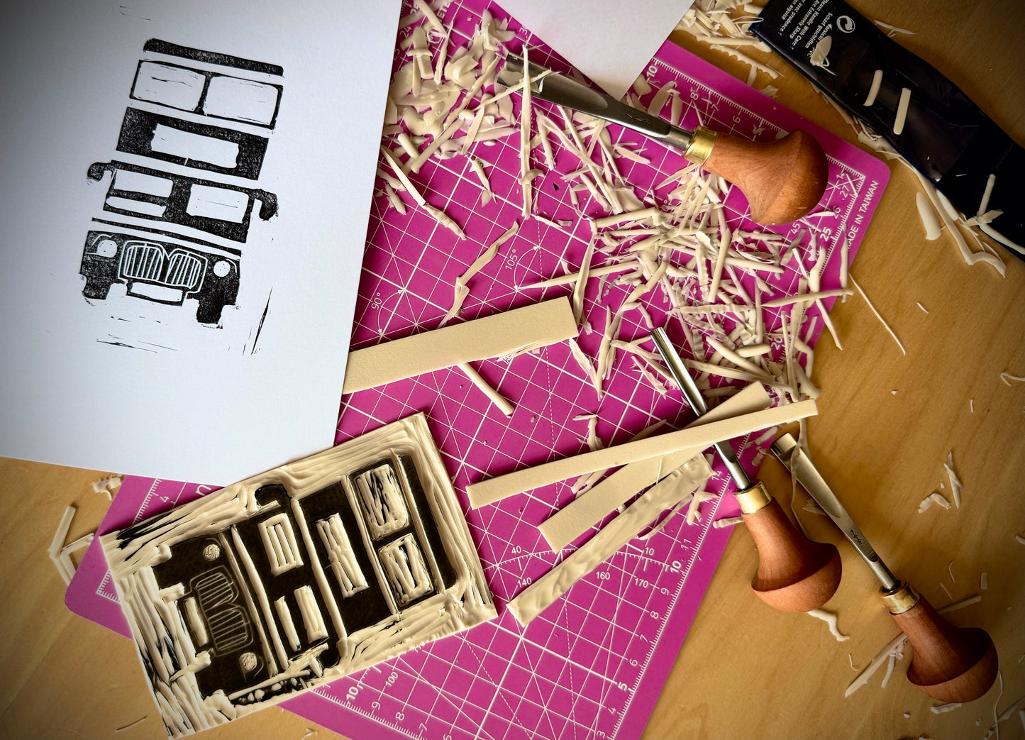 Workshop Linoleum Miniatures (Basics) mit Ricki @STUDIO1852_ 5.9.2026 von 14.30-17.30 Uhr