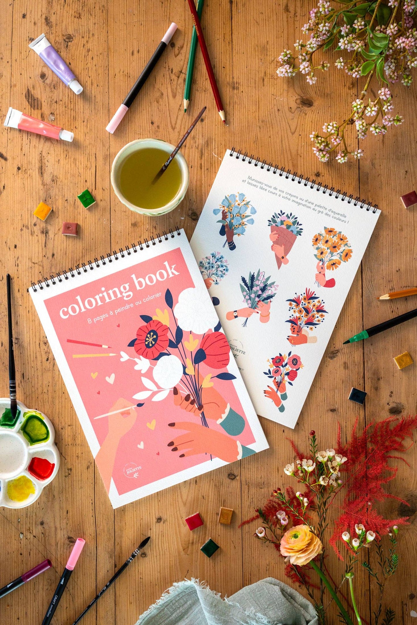 Maison Joliette - Malbuch A4 - Blumenbouquets