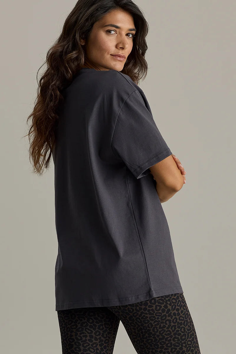 Hey Honey - Oversized T-Shirt Leo Dark Grey