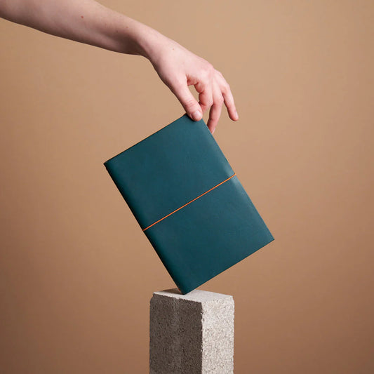 Paper Republic Grand Voyager Ledernotizbuch XL