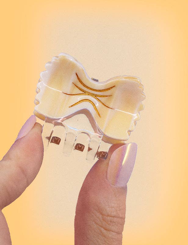 Farfalle-Nudel Mini-Hair-Clip von Joanna Behar