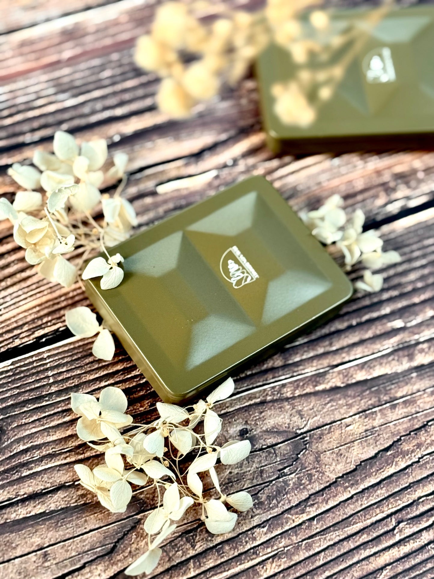 Frau von Bommel meets typopoetry - Cottage Edition Aquarellfarben